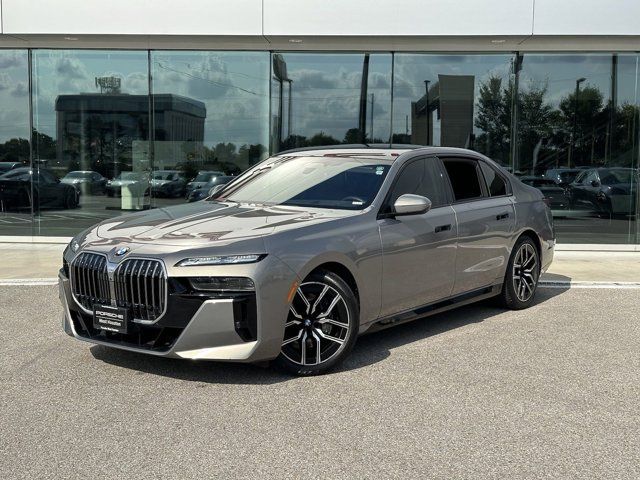 2023 BMW 7 Series 740i