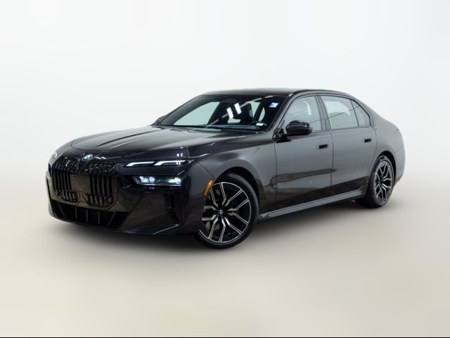 2023 BMW 7 Series 740i