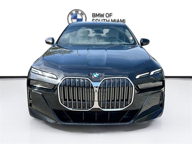 2023 BMW 7 Series 740i