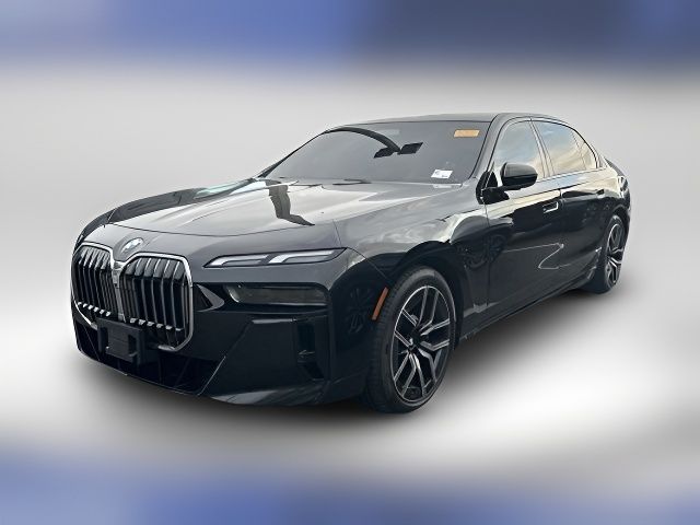 2023 BMW 7 Series 740i