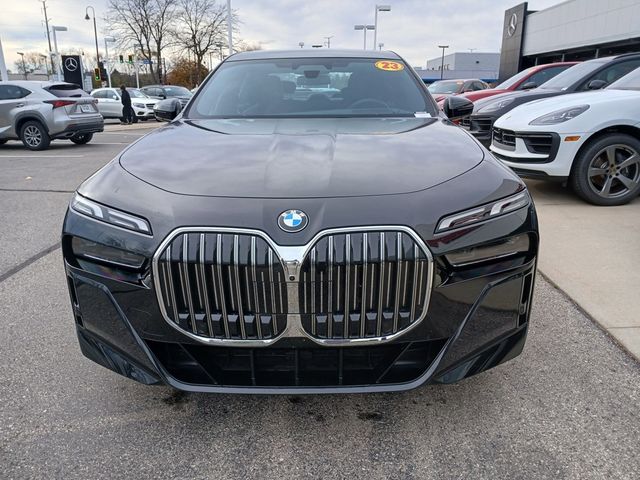 2023 BMW 7 Series 760i xDrive