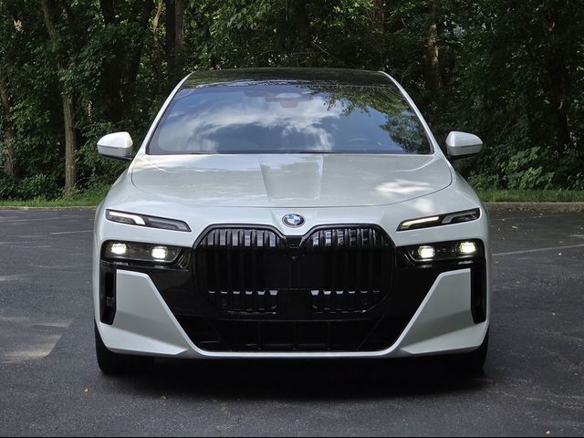 2023 BMW 7 Series 760i xDrive