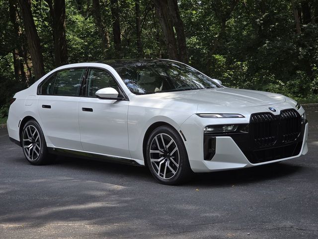 2023 BMW 7 Series 760i xDrive