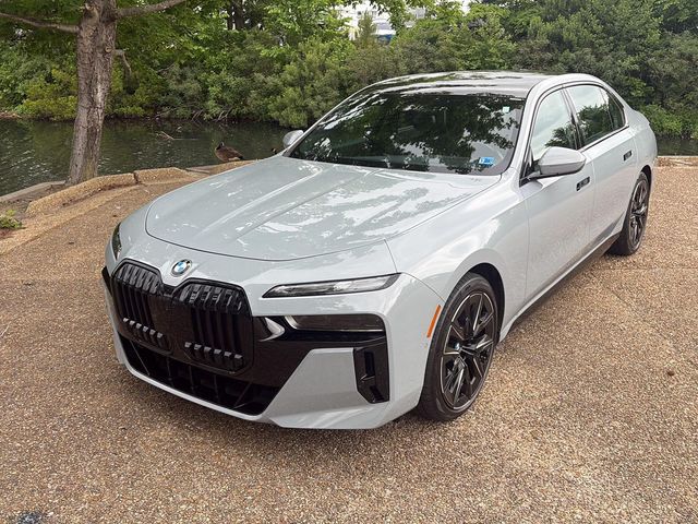 2023 BMW 7 Series 760i xDrive