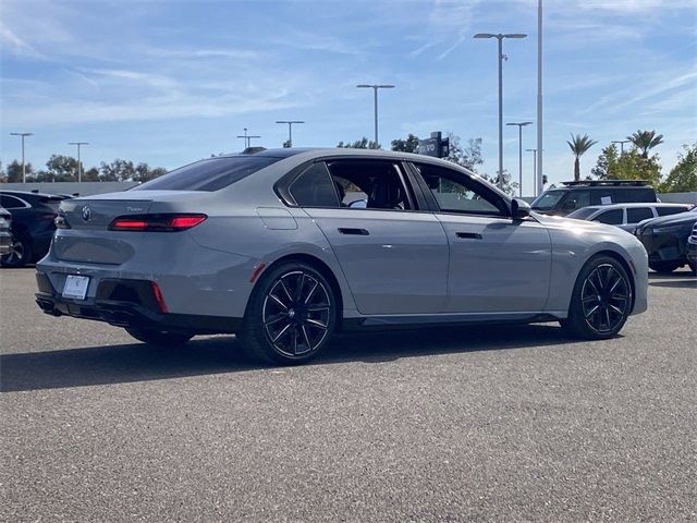 2023 BMW 7 Series 760i xDrive