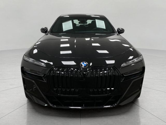 2023 BMW 7 Series 760i xDrive