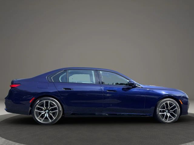 2023 BMW 7 Series 760i xDrive