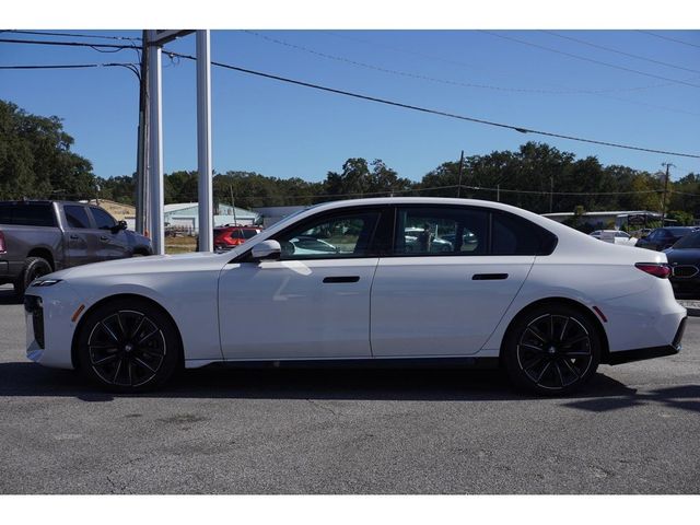 2023 BMW 7 Series 740i