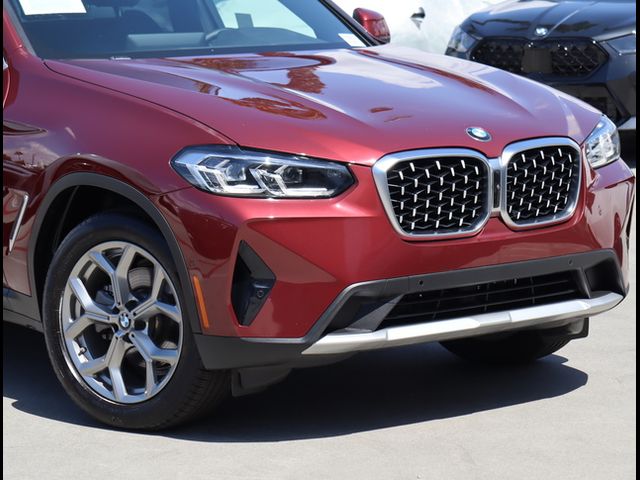 2023 BMW X4 xDrive30i