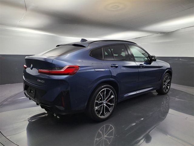 2023 BMW X4 M40i