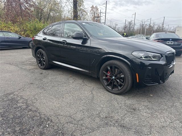 2023 BMW X4 M40i