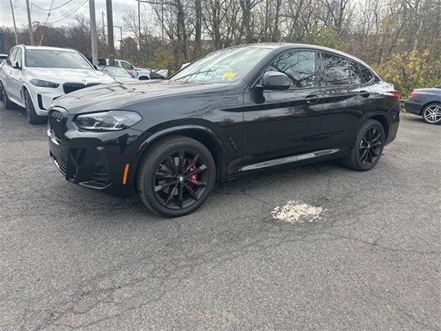 2023 BMW X4 M40i