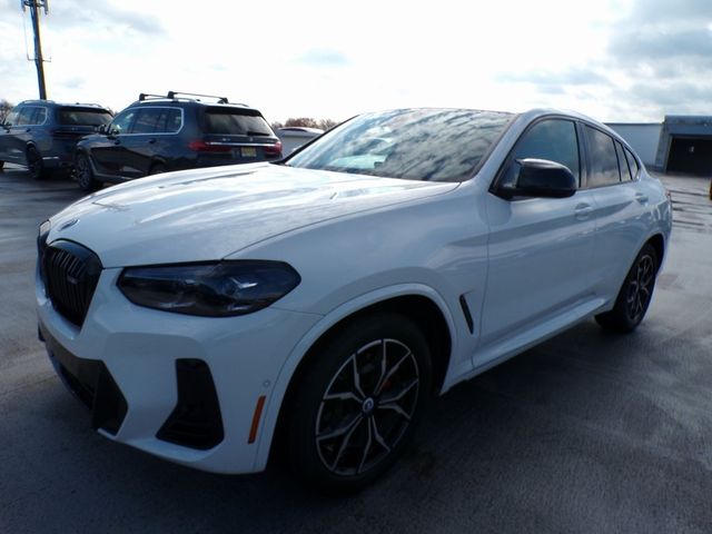 2023 BMW X4 M40i