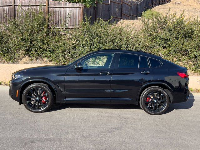 2023 BMW X4 M40i