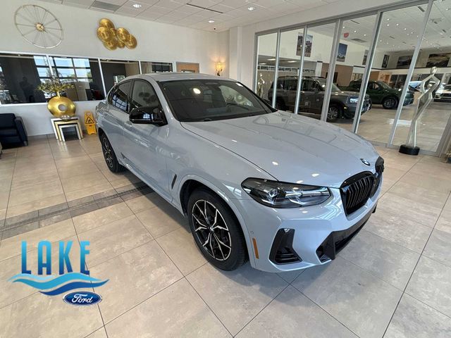 2023 BMW X4 M40i