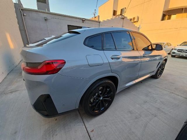 2023 BMW X4 M40i