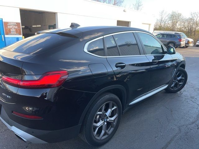 2023 BMW X4 xDrive30i