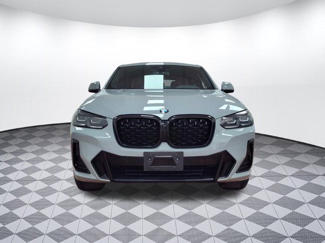 2023 BMW X4 xDrive30i