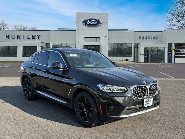 2023 BMW X4 xDrive30i