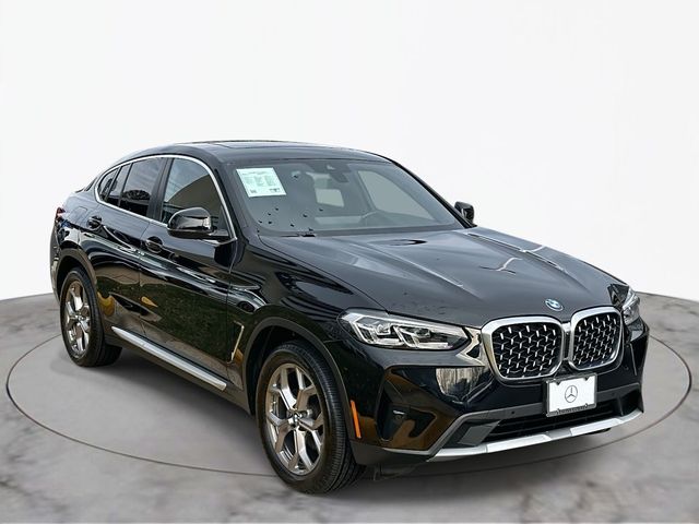 2023 BMW X4 xDrive30i