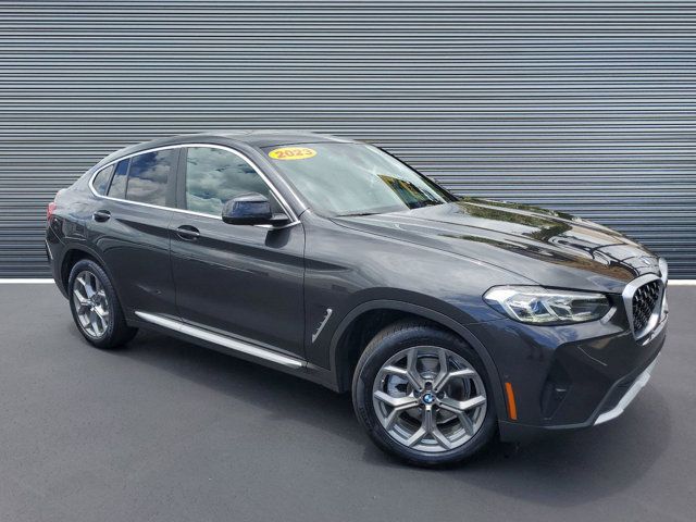 2023 BMW X4 xDrive30i