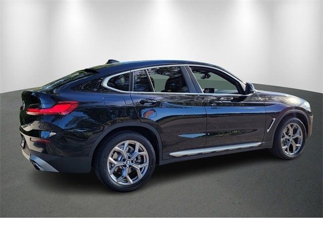 2023 BMW X4 xDrive30i