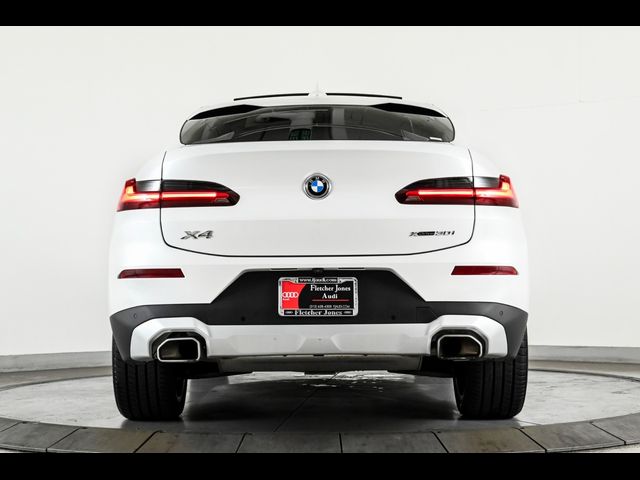 2023 BMW X4 xDrive30i