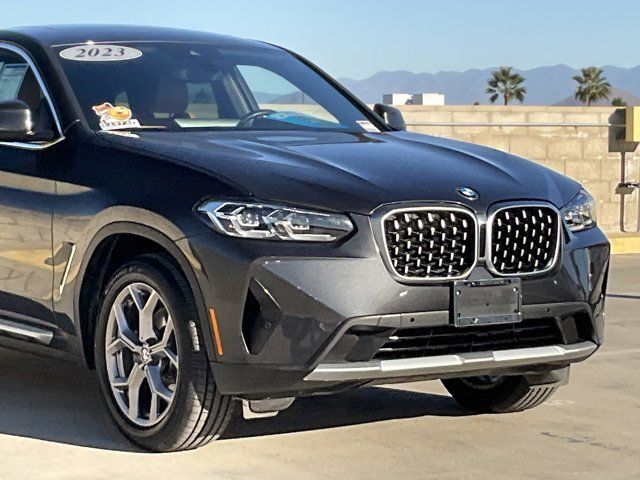 2023 BMW X4 xDrive30i