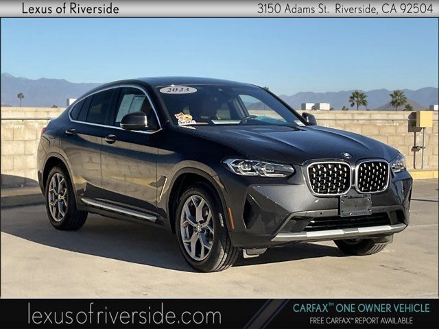 2023 BMW X4 xDrive30i