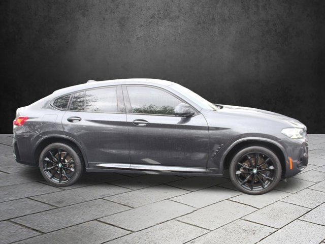 2023 BMW X4 xDrive30i