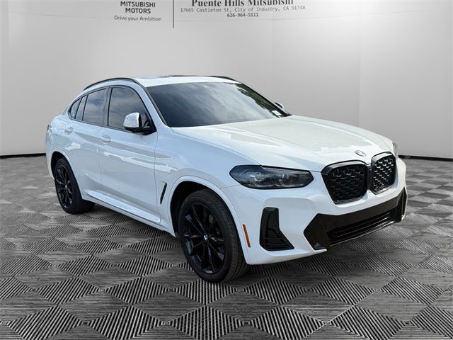 2023 BMW X4 xDrive30i