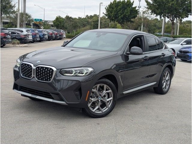 2023 BMW X4 xDrive30i