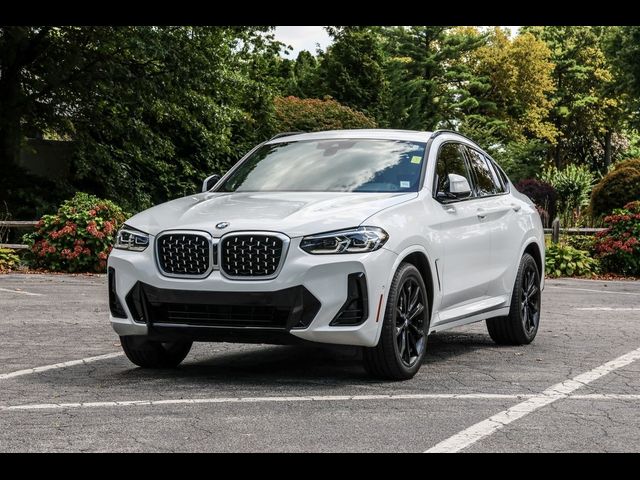 2023 BMW X4 xDrive30i