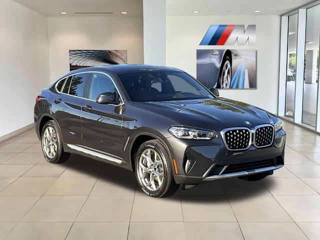 2023 BMW X4 xDrive30i