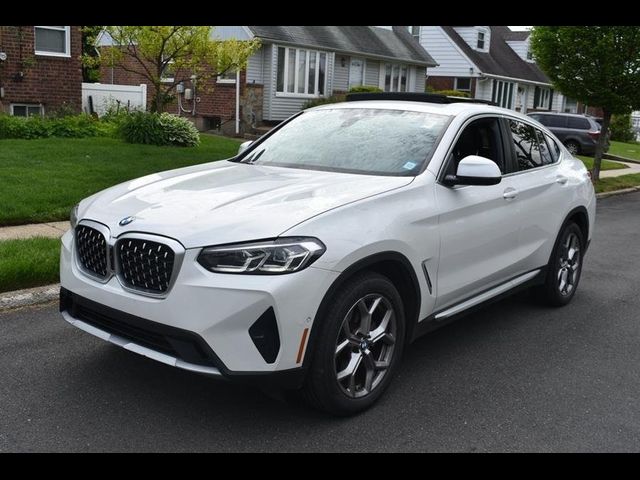 2023 BMW X4 xDrive30i