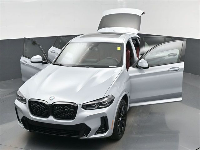 2023 BMW X4 xDrive30i