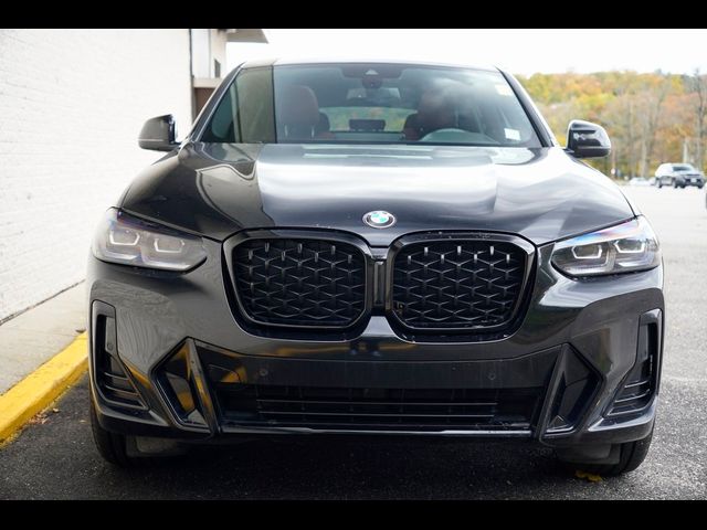 2023 BMW X4 xDrive30i