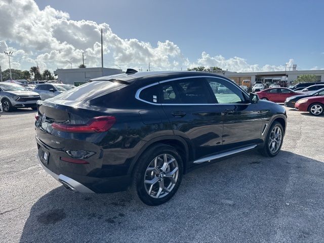 2023 BMW X4 xDrive30i