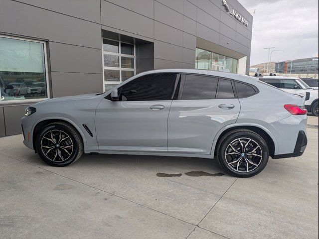 2023 BMW X4 xDrive30i