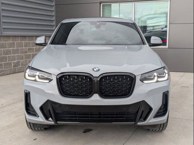 2023 BMW X4 xDrive30i