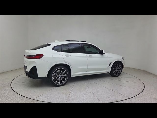 2023 BMW X4 xDrive30i