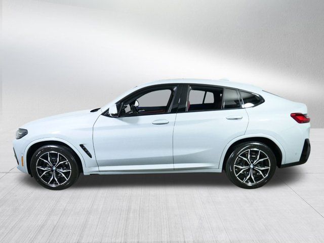 2023 BMW X4 xDrive30i