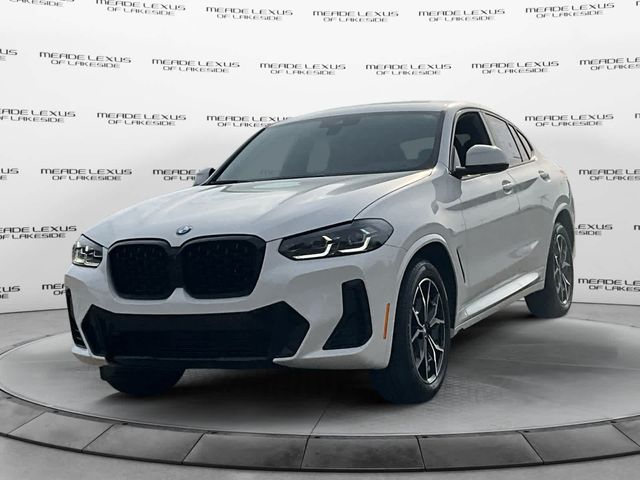 2023 BMW X4 xDrive30i