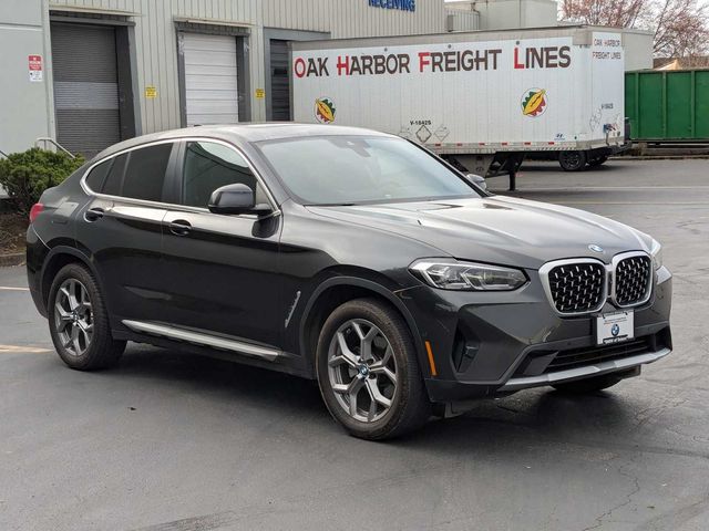 2023 BMW X4 xDrive30i