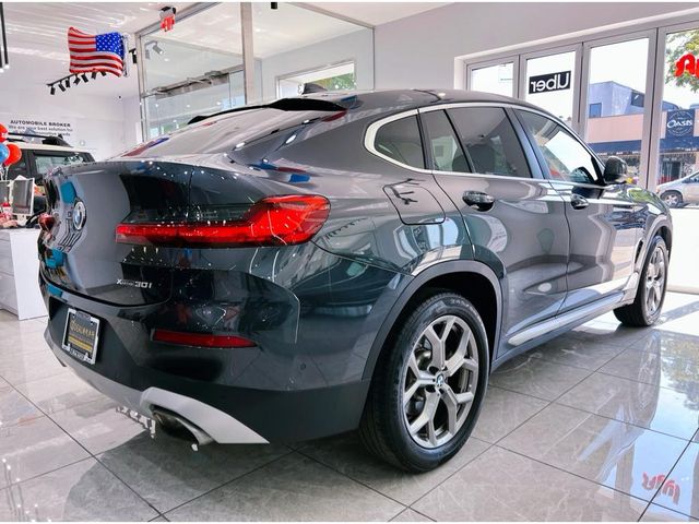 2023 BMW X4 xDrive30i