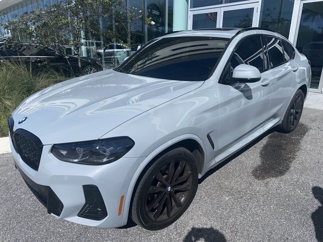 2023 BMW X4 xDrive30i