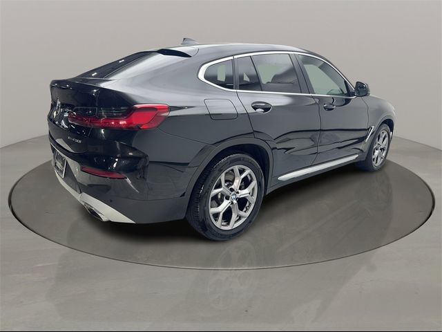 2023 BMW X4 xDrive30i