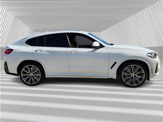 2023 BMW X4 xDrive30i