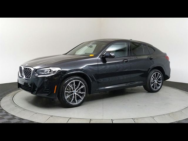 2023 BMW X4 xDrive30i