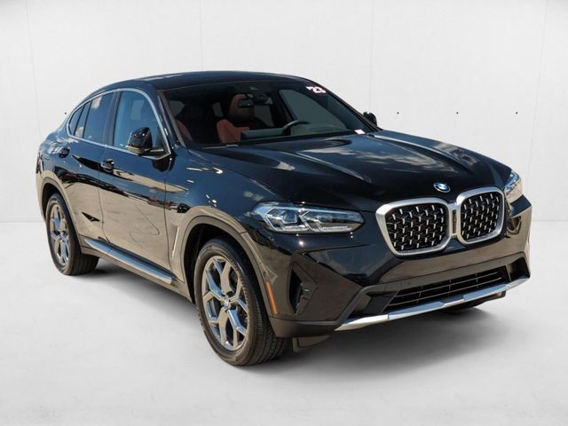 2023 BMW X4 xDrive30i